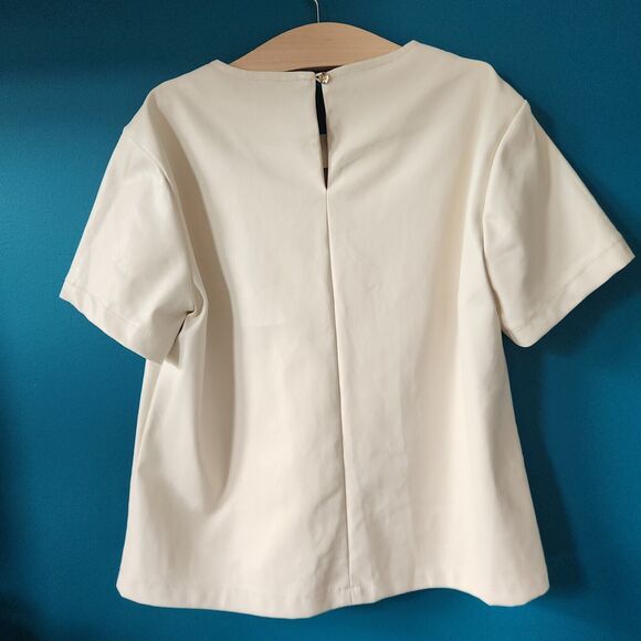 $129 Lucy Paris Women White Faux Leather Short-Sleeve Blouse Top T-Shirt Size XS - Picture 3 of 16